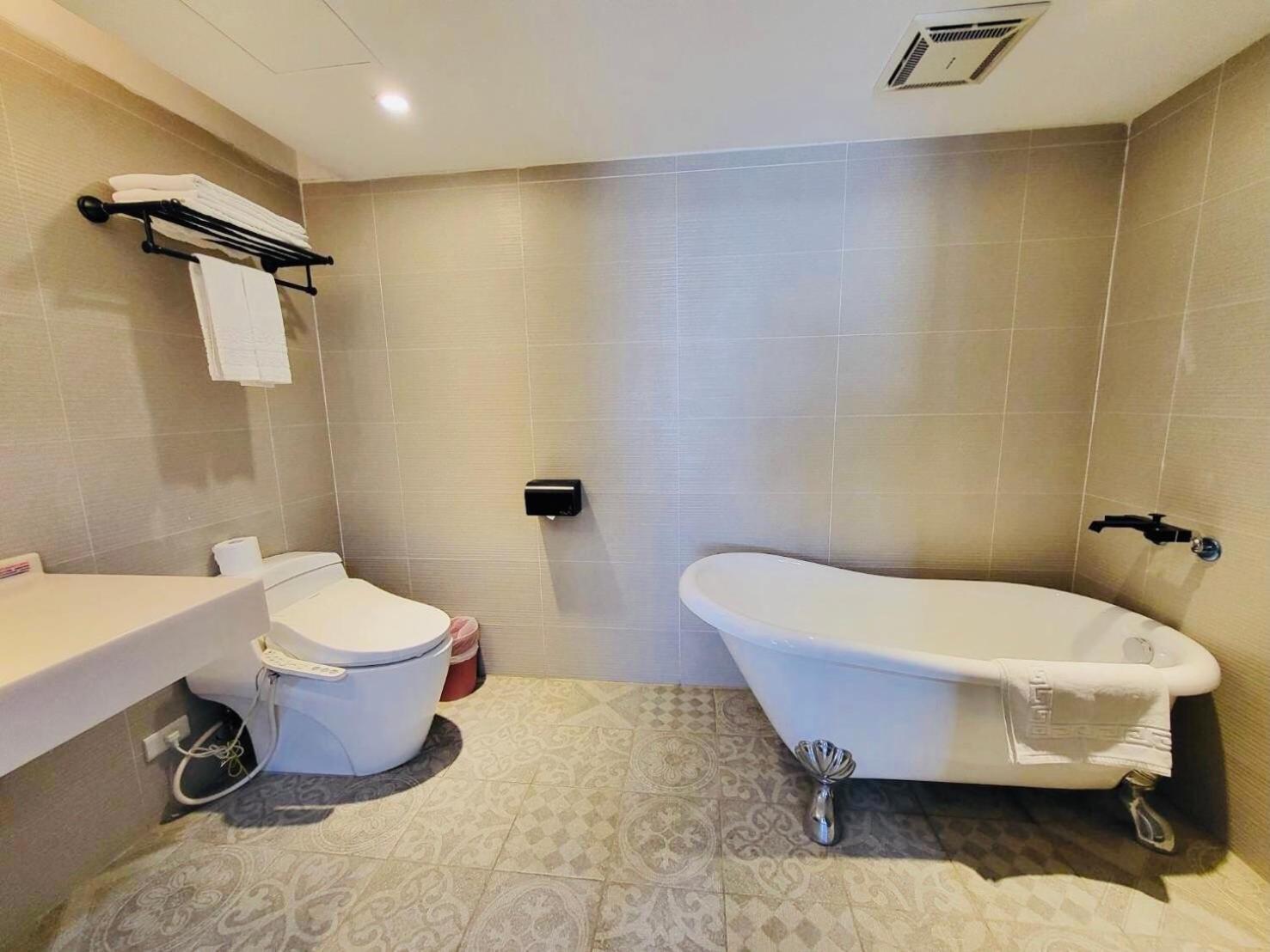 Taichung Enrichlife Hotel מראה חיצוני תמונה